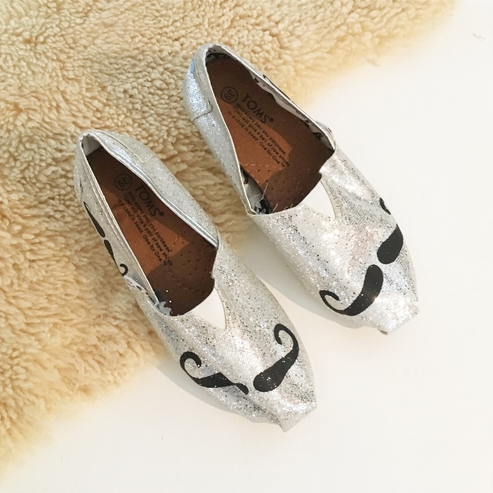 Toms Mustache Flats