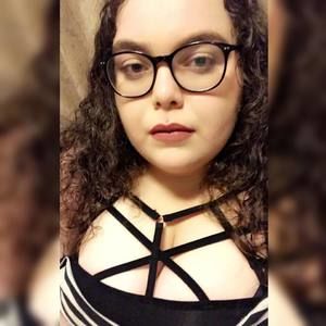 Meet your Posher, Michaela