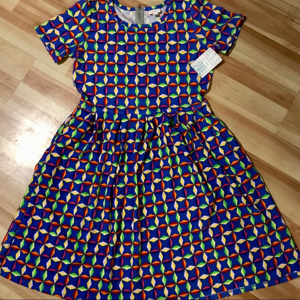 LuLaRoe Amelia