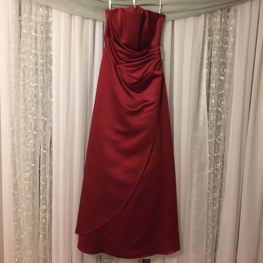David's Bridal Bridesmaids Strapless Dress Size 8