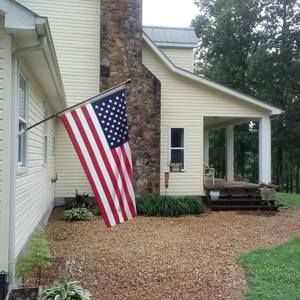 Meet your Posher, Tom-robin