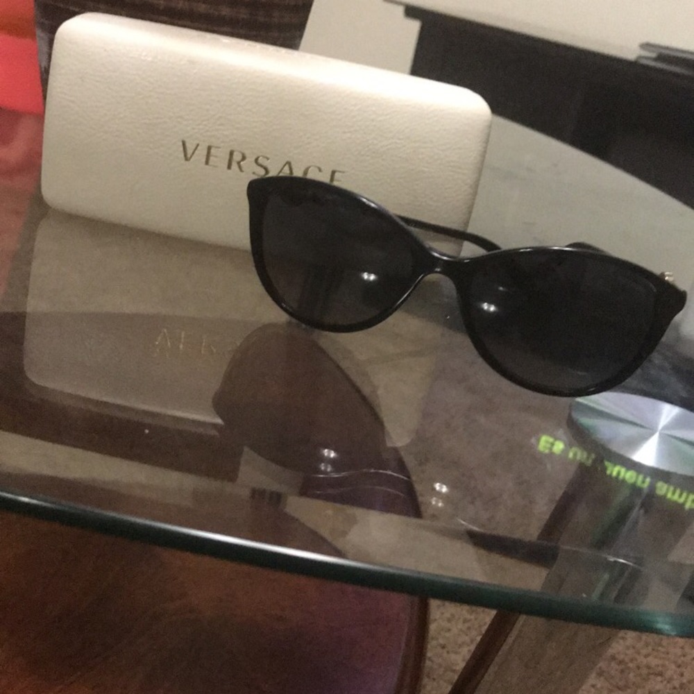 Authentic Versace glasses, there also polarized