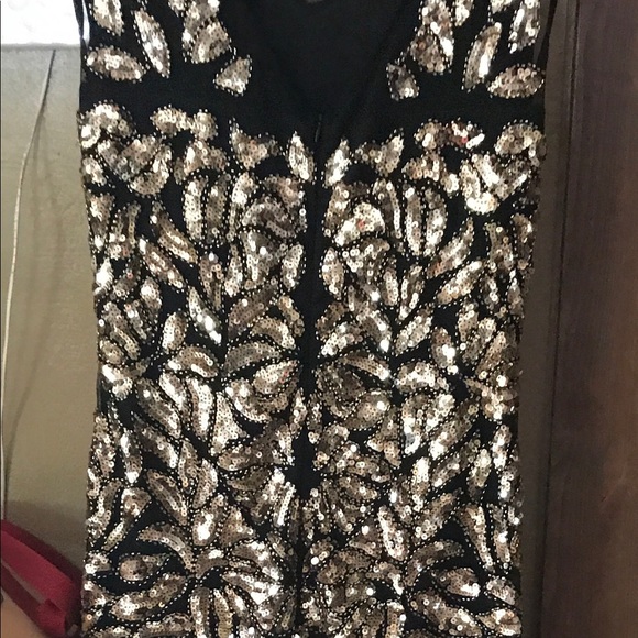 Formal Dress - Picture 2 of 5