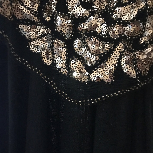 Formal Dress - Picture 4 of 5