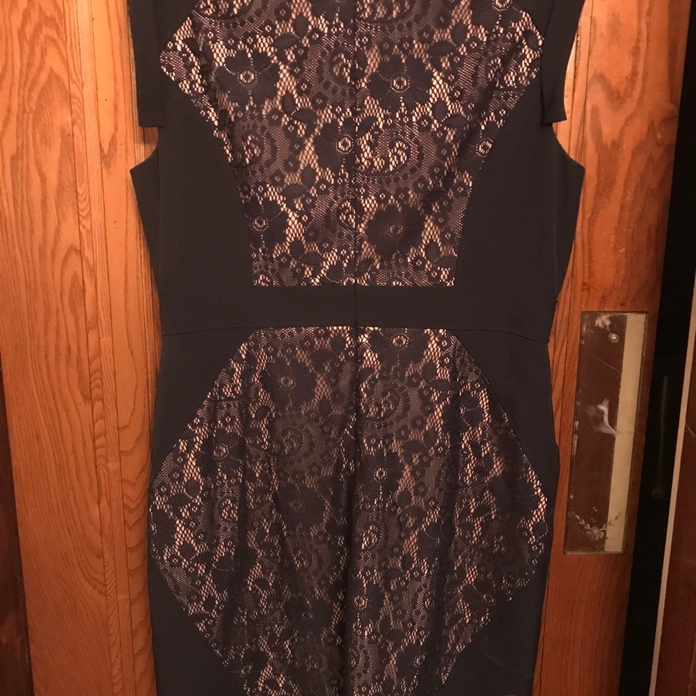 Women's sleeveless dress