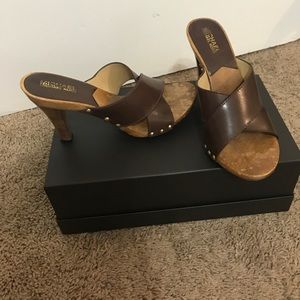 Micheal Kors leather X wooden heel sandals
