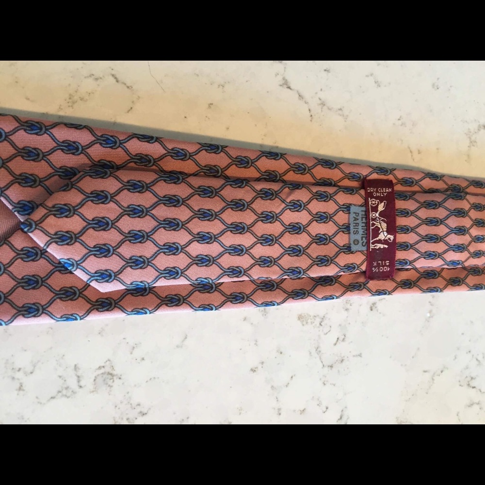 HERMES tie 100% silk