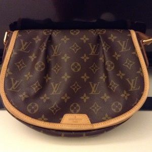 AUTH LOUIS VUITTON LV MONOGRAM  PM MESSENGER
