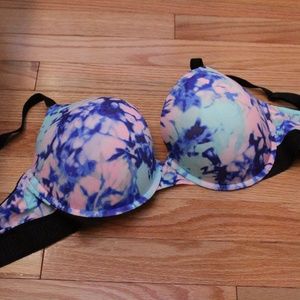 PINK Wear Everywhere Push-Up Bra