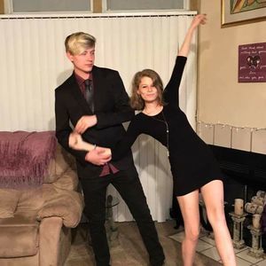 Meet your Posher, Skylur