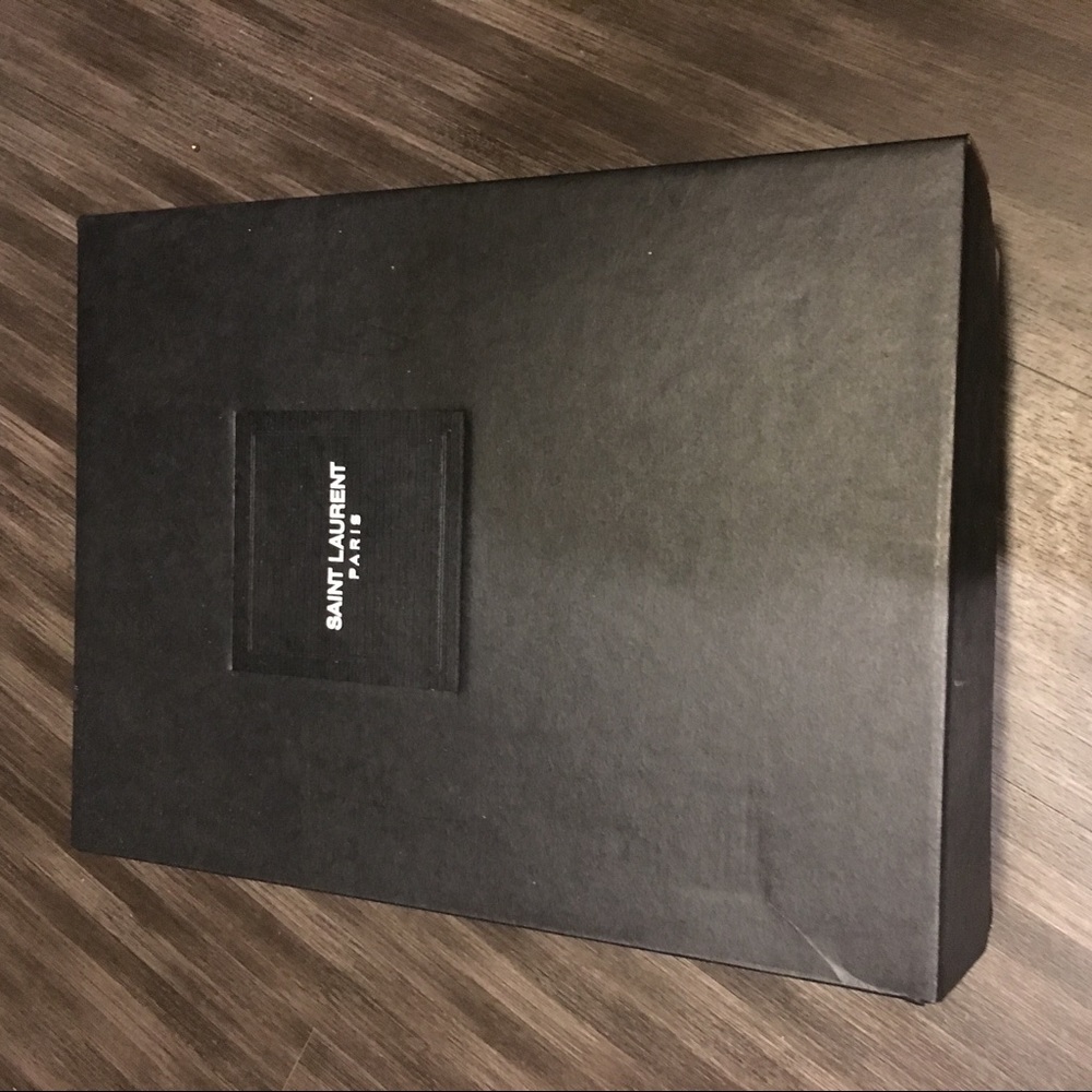 SLP sneaker size 7.5