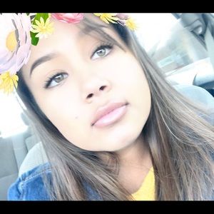 Meet your Posher, Sarai