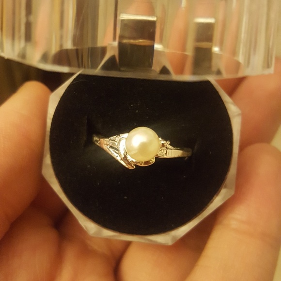 ring! - Picture 2 of 3