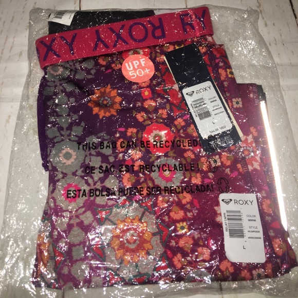 🆕 Roxy Women's Relay Capri Pants - Picture 3 of 4