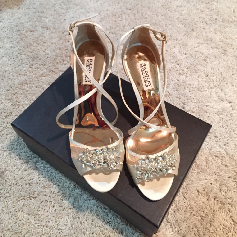 Badgley mischka gala heels manolo blahnik inspired