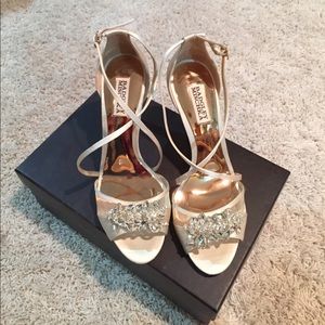 Badgley mischka gala heels manolo blahnik inspired