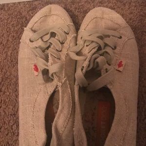 Rocket Dog Tennis Shoes 😍