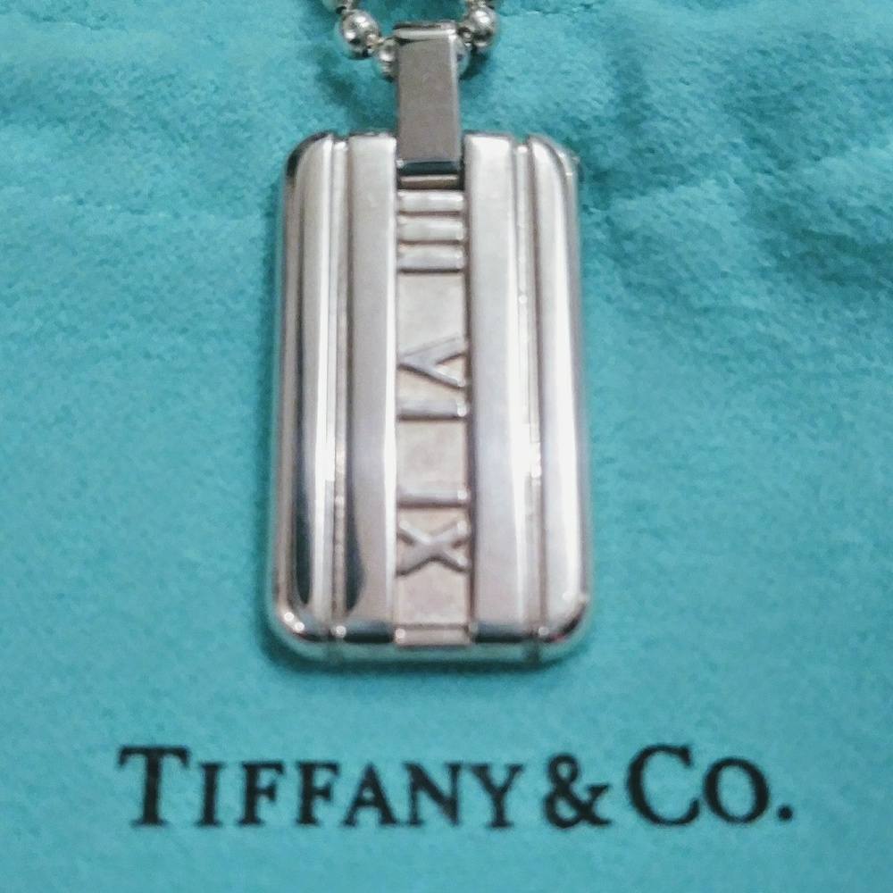 🌟TIFFANY'S - "2003" ATLAS PENDANT NECKLACE