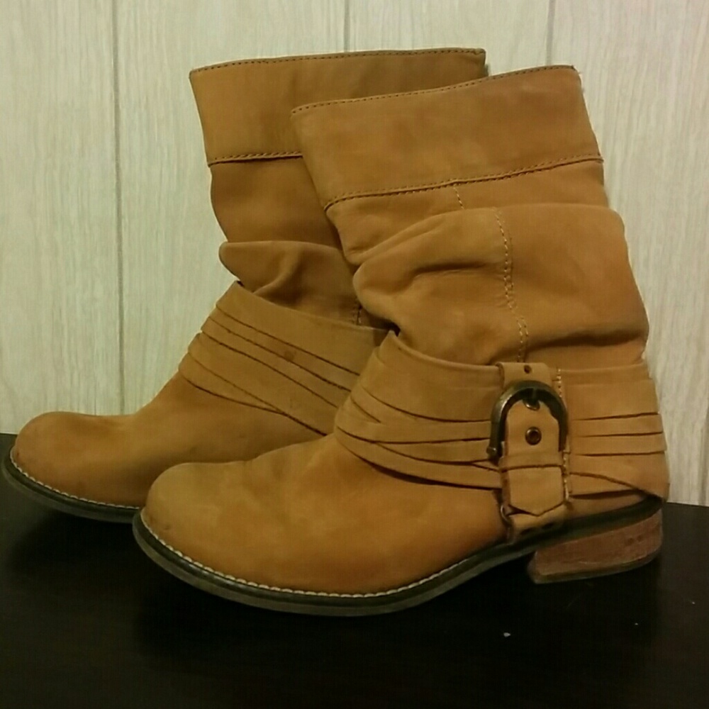 Mid calf Aldo boots 8.5.