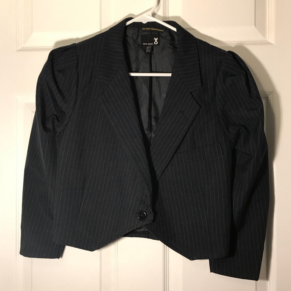 Urban Renewal Black Cropped Blazer 
Sz Small