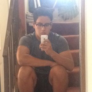 Meet your Posher, Aaron