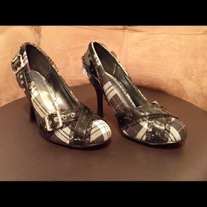 Sz 8 1/2 Wild Diva Plaid/Paten Leather Look Heels