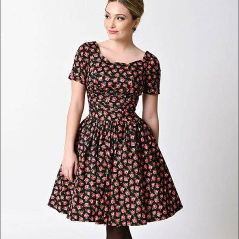 NWT Unique Vintage Floral Dress XL