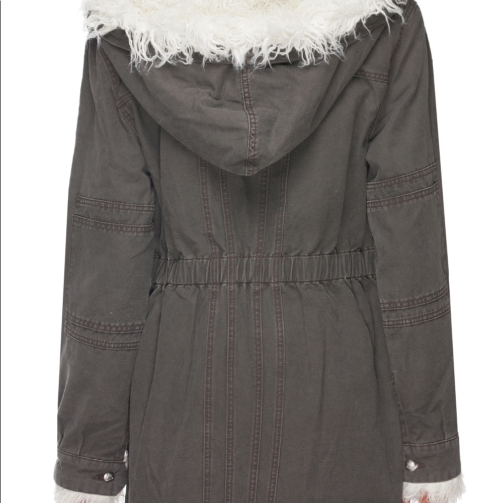 Somedays lovin Be Good Hooded Parka. - Picture 3 of 3