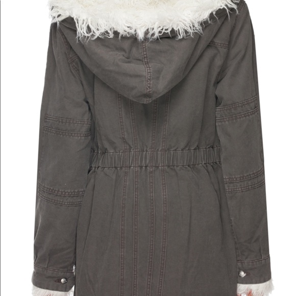 Somedays lovin Be Good Hooded Parka. - Picture 3 of 3