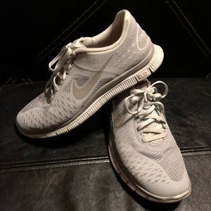 Women’s Nike Free 4.0 size 10