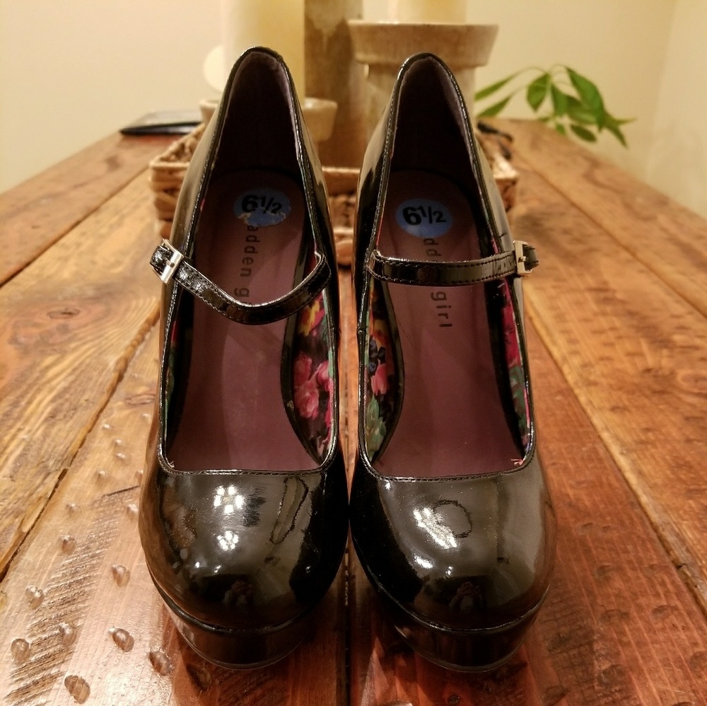 Black platform pump mary janes