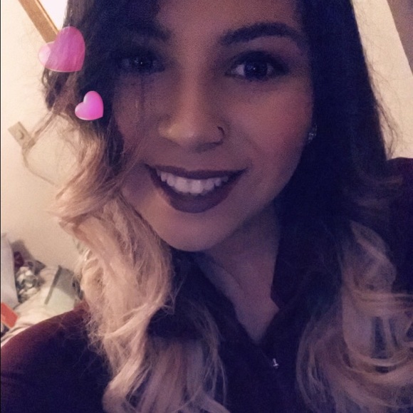 Meet your Posher, Silvia - Picture 1 of 1