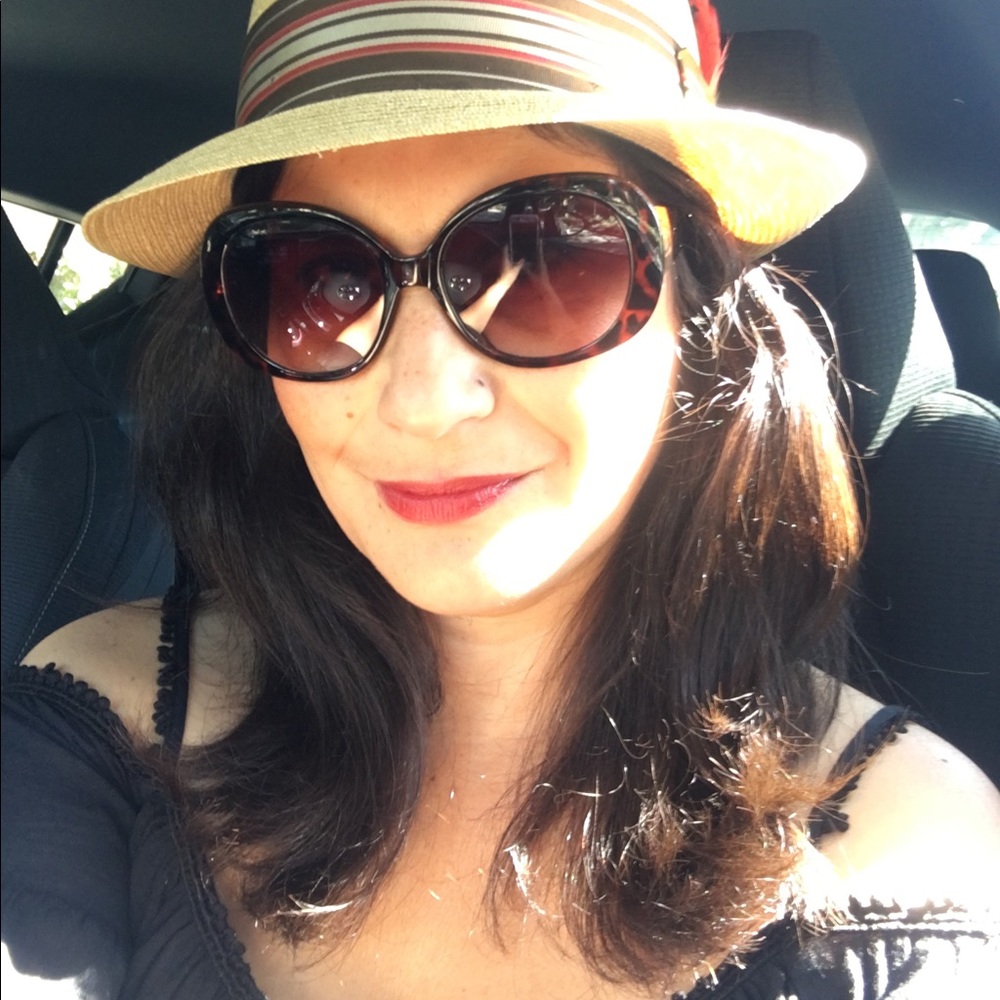 Meet your Posher, Rose