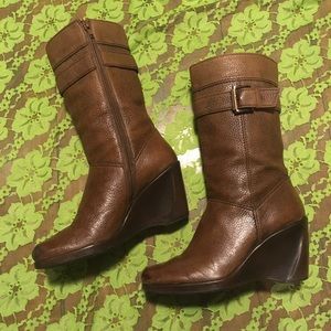 Stuart Weitzman brown pebble leather boots