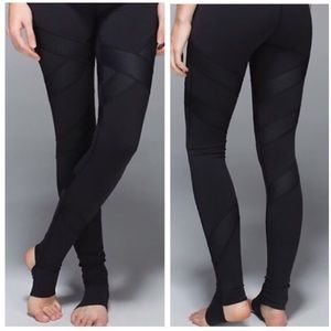 Lululemon Wunder Under Cire Wrap Stirrup Leggings