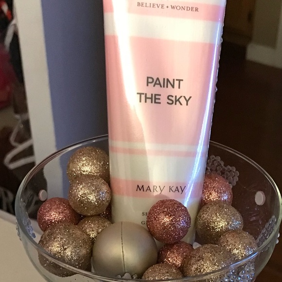 Mary Kay - Picture 2 of 8