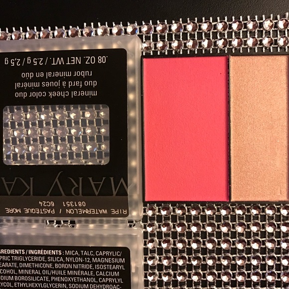 Mary Kay - Picture 6 of 8