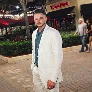 Meet your Posher, Chris