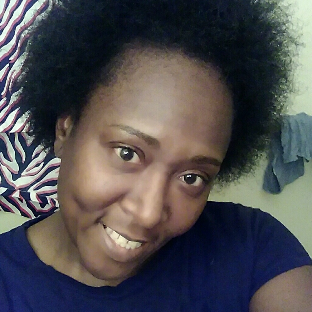 Meet your Posher, Angelique