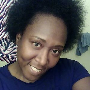 Meet your Posher, Angelique