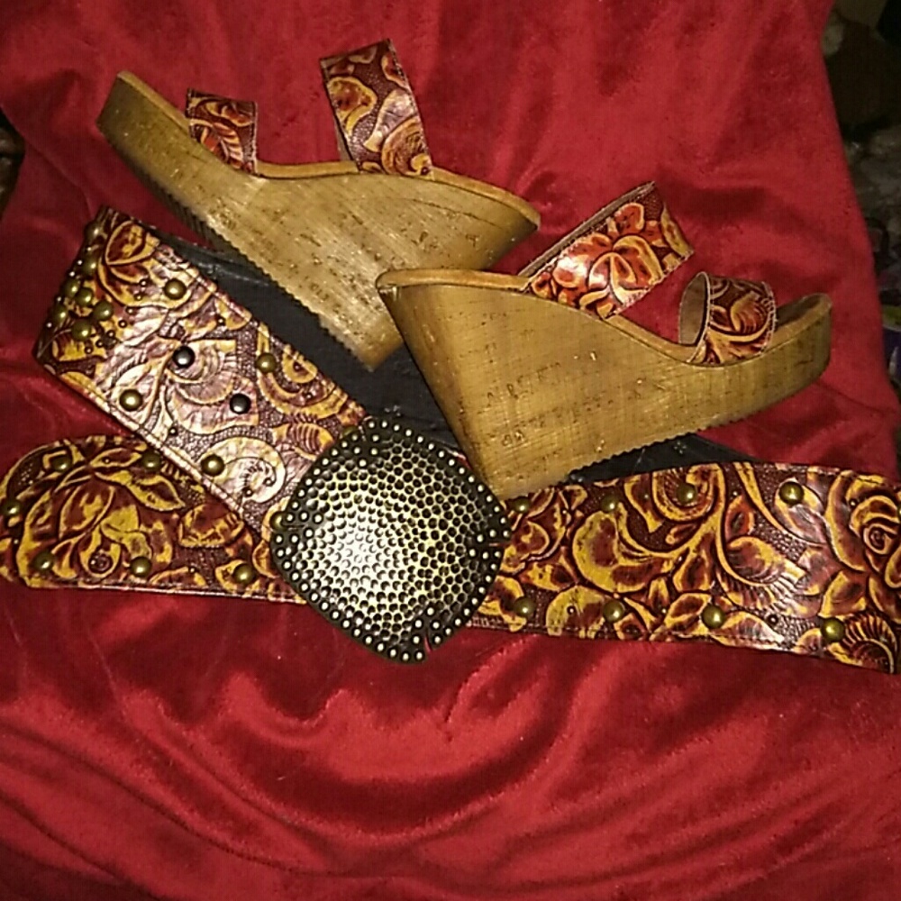 Genuine leather belt w/matching leather wedges