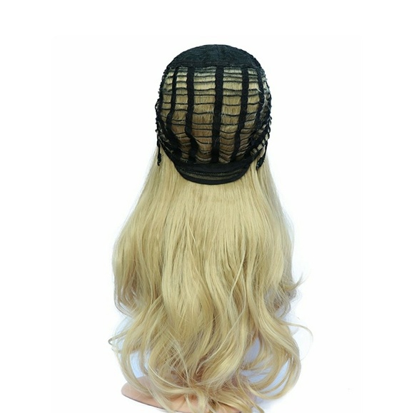 Blonde Ombre Wig 18-22 inches!!