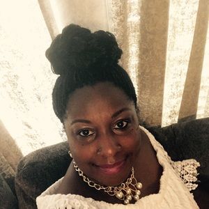 Meet your Posher, Eugenia