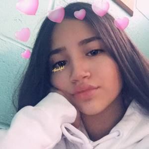 Meet your Posher, Yareli