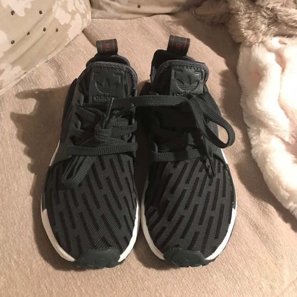 SOLD ADIDAS NMD Xr1 WOMENS NWT - Picture 4 of 8