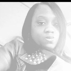 Meet your Posher, Mika