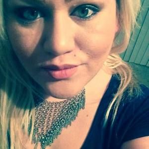 Meet your Posher, Cynthia