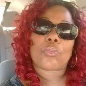 Meet your Posher, Carla