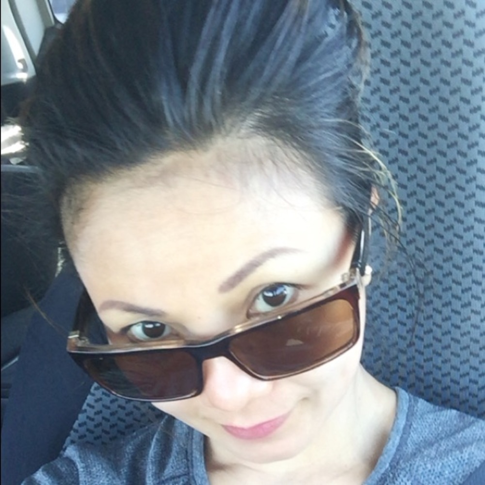 Meet your Posher, Mercedes