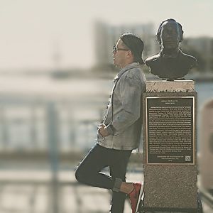 Meet your Posher, Marc a.